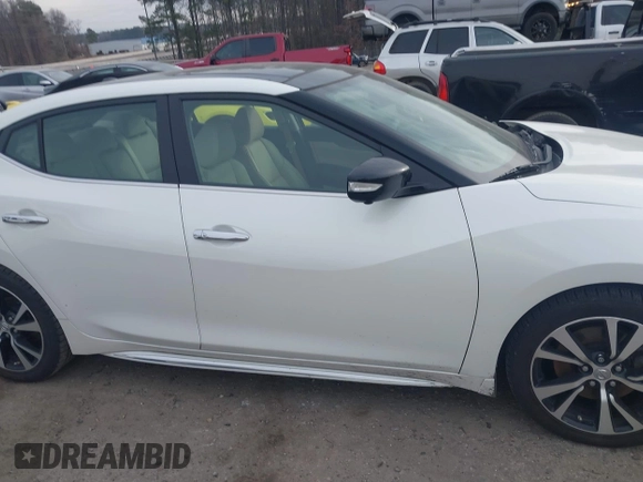 2018 Nissan Maxima SV z VIN 1N4AA6AP6JC402207, wystawiony jako IAAI lot #41192313 z przebiegiem 85 443 mil mil oraz . Historia ofert i sprzedaży dostępna na DreamBid. Obrazek 14.