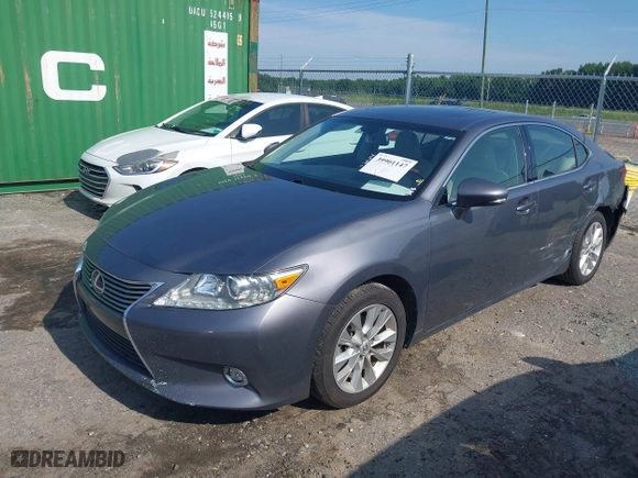 2014 Lexus ES 300h Hybrid with VIN JTHBW1GG3E2076211, listed as a IAAI auction lot 39901147 with 129,809 mi miles. Bid and sale history available at carsss.com. Image 18.