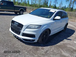 2014 Audi Q7 3.0T S line Prestige with VIN WA1DGAFE4ED008263, listed as a IAAI auction lot 41736972 with 135,080 mi miles. Bid and sale history available at carsss.com. Image 17.