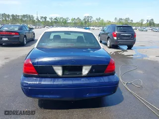 2008 Ford Police Interceptor with VIN 2FAHP71V38X172561, listed as a IAAI auction lot 41907329 with 1 mi miles. Bid and sale history available at carsss.com. Image 16.
