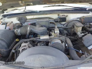 1996 Chevrolet Tahoe z VIN 1GNEK13R9TJ357134, wystawiony jako IAAI lot #42218520 z przebiegiem 213 135 mil mil oraz . Historia ofert i sprzedaży dostępna na DreamBid. Obrazek 10.