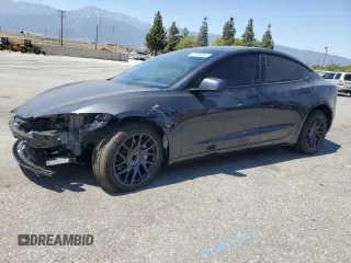 2025 Tesla Model 3 Long Range z VIN 5YJ3E1EA4SF938822, wystawiony jako Copart lot #59194085 z przebiegiem 3 474 mil mil oraz Szkoda całkowita • Salvage title. Historia ofert i sprzedaży dostępna na DreamBid. Obrazek 1.