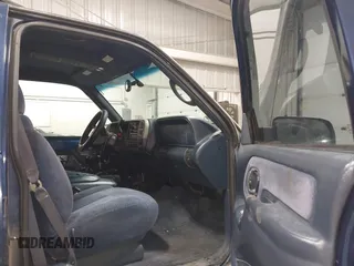 1999 Chevrolet Tahoe Z71 z VIN 1GNEK13R8XJ523049, wystawiony jako IAAI lot #41992101 z przebiegiem 180 169 mil mil oraz . Historia ofert i sprzedaży dostępna na DreamBid. Obrazek 5.