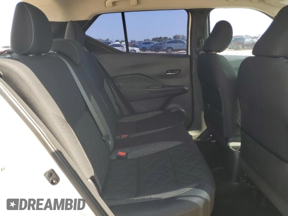 2018 Nissan Kicks SV with VIN 3N1CP5CU5JL502935, listed as a Copart auction lot 56126525 with 49,519 mi miles and Salvage title. Bid and sale history available at DreamBid. Image 10.