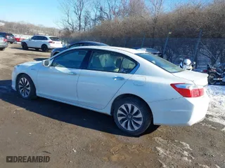 2014 Honda Accord Hybrid EX-L with VIN 1HGCR6F5XEA004620, listed as a IAAI auction lot 41417276 with 135,962 mi miles. Bid and sale history available at carsss.com. Image 3.