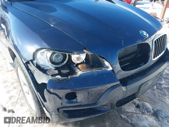 2008 BMW X5 3.0si with VIN 5UXFE43558L001891, listed as a IAAI auction lot 41276202 with 93,376 mi miles. Bid and sale history available at carsss.com. Image 6.