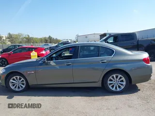 2015 BMW 5 Series 528i z VIN WBA5A5C5XFD515013, wystawiony jako IAAI lot #42105984 z przebiegiem 157 465 mil mil oraz . Historia ofert i sprzedaży dostępna na DreamBid. Obrazek 14.