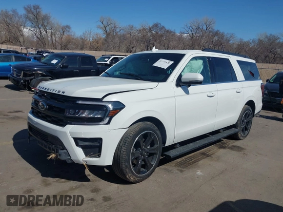 2024 Ford Expedition Max Limited с VIN 1FMJK2A81REA99518, выставлен на аукционе IAAI как лот 41735522 с пробегом 1 297 миль миль и . История ставок и продаж доступна на DreamBid. Изображение 22.
