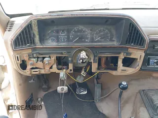 1990 Ford F-150 with VIN 1FTEF14N0LKA50583, listed as a IAAI auction lot 41991153 with 75,504 mi miles. Bid and sale history available at carsss.com. Image 13.