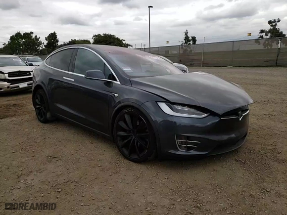 2018 Tesla Model X 75D with VIN 5YJXCBE21JF124275, listed as a Copart auction lot 69771562 with 37,189 mi miles. Bid and sale history available at carsss.com. Image 12.