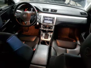 2010 Volkswagen Passat z VIN WVWJK9AN4AE096359, wystawiony jako Copart lot #50740075 z przebiegiem 196 126 mil mil oraz Szkoda całkowita • Salvage title. Historia ofert i sprzedaży dostępna na DreamBid. Obrazek 8.
