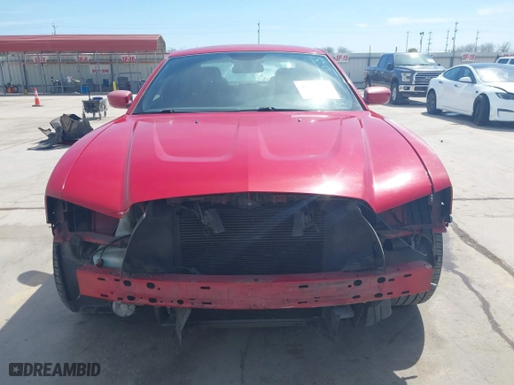 2013 Dodge Charger SE with VIN 2C3CDXBG7DH664953, listed as a IAAI auction lot 41661491 with 92,595 mi miles. Bid and sale history available at carsss.com. Image 13.