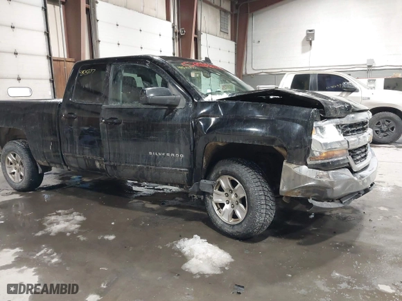 2018 Chevrolet Silverado 1500 LT with VIN 1GCVKREC1JZ311828, listed as a IAAI auction lot 41515677 with 177,667 mi miles. Bid and sale history available at carsss.com. Image 6.