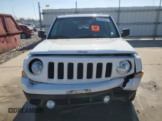 2015 Jeep Patriot High Altitude with VIN 1C4NJRFB5FD169156, listed as a Copart auction lot 50393335 with 122,233 mi miles and Salvage title. Bid and sale history available at DreamBid. Image 5.