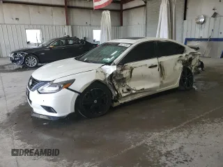 2017 Nissan Altima SL with VIN 1N4BL3APXHC177099, listed as a Copart auction lot 49271535 with 59,885 mi miles and Salvage title. Bid and sale history available at DreamBid. Image 1.
