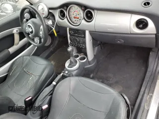 2003 MINI Hardtop с VIN WMWRC33403TE15093, выставлен на аукционе Copart как лот 44246425 с пробегом 144 086 миль миль и Чистый • Clean title. История ставок и продаж доступна на DreamBid. Изображение 8.