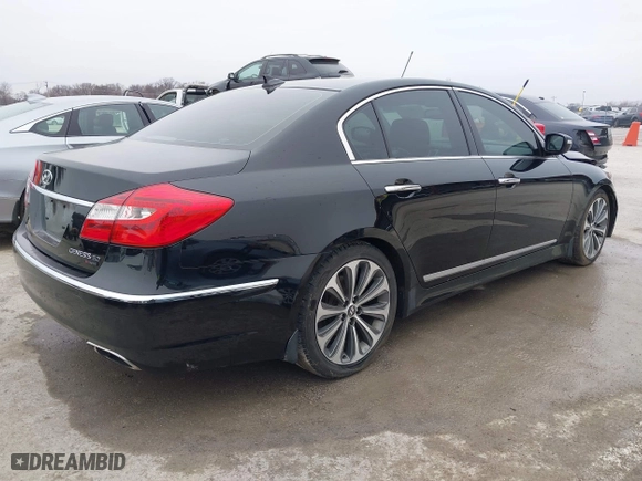 2013 Hyundai Genesis 5.0L R-Spec with VIN KMHGC4DH5DU256092, listed as a IAAI auction lot 41554850 with 163,573 mi miles. Bid and sale history available at carsss.com. Image 4.