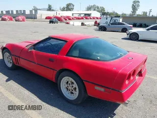 1985 Chevrolet Corvette with VIN 1G1YY0789F5103932, listed as a IAAI auction lot 42004684 with 116,413 mi miles. Bid and sale history available at carsss.com. Image 3.