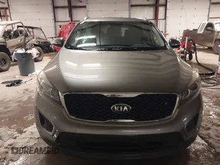 2016 Kia Sorento LX with VIN 5XYPG4A37GG013620, listed as a IAAI auction lot 41622185 with 109,938 mi miles. Bid and sale history available at carsss.com. Image 13.
