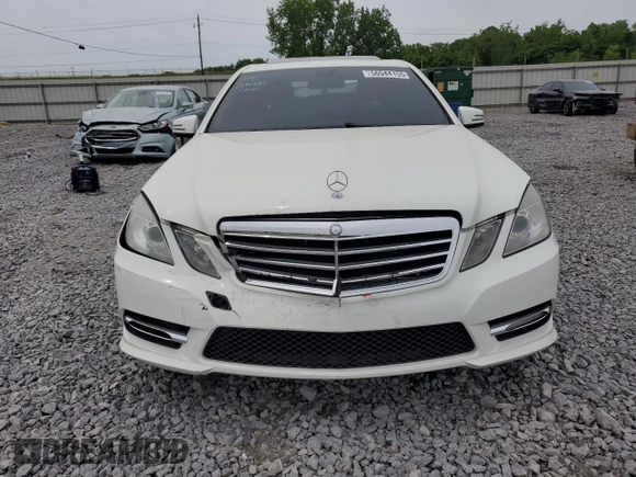 2012 Mercedes-Benz E 350 Luxury with VIN WDDHF5KB9CA590720, listed as a Copart auction lot 56544155 with 187,826 mi miles and Salvage title. Bid and sale history available at DreamBid. Image 5.
