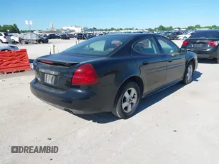 2007 Pontiac Grand Prix z VIN 2G2WP552171124777, wystawiony jako IAAI lot #42301446 z przebiegiem 208 607 mil mil oraz . Historia ofert i sprzedaży dostępna na DreamBid. Obrazek 4.