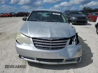 2009 Chrysler Sebring LX *Ltd Avail* with VIN 1C3LC46BX9N527228, listed as a Copart auction lot 77581584 with 0 mi miles and Salvage Title. Bid and sale history available at carsss.com. Image 5.