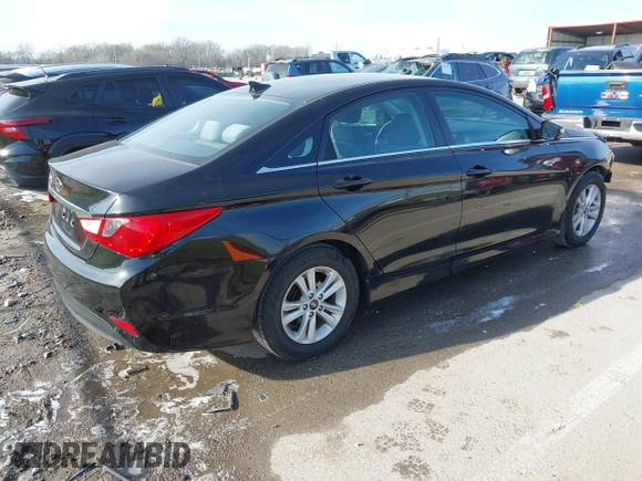 2014 Hyundai Sonata GLS with VIN 5NPEB4AC0EH930779, listed as a IAAI auction lot 41844886 with 116,457 mi miles and . Bid and sale history available at carsss.com. Image 4.