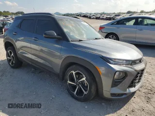 2021 Chevrolet TrailBlazer RS with VIN KL79MUSL6MB163057, listed as a Copart auction lot 68440654 with 43,448 mi miles and Salvage Title. Bid and sale history available at DreamBid. Image 4.