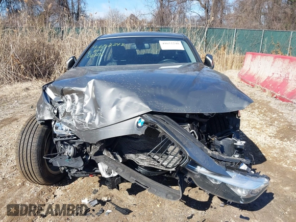 2016 BMW 3 Series 320i xDrive z VIN WBA8E5G56GNT93029, wystawiony jako IAAI lot #41652248 z przebiegiem 93 088 mil mil oraz . Historia ofert i sprzedaży dostępna na DreamBid. Obrazek 6.