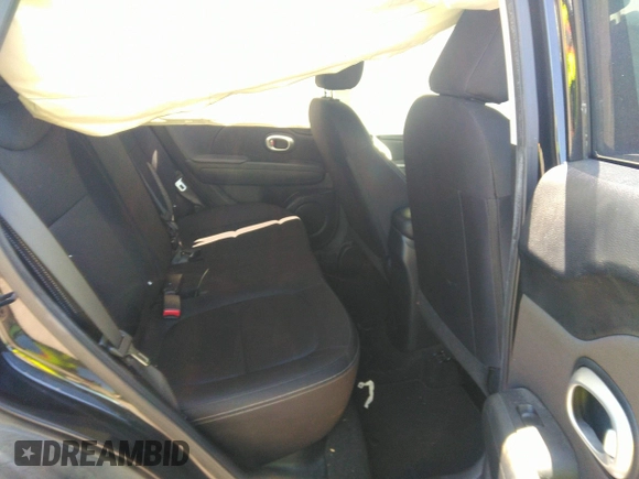 2016 Kia Soul with VIN KNDJN2A23G7357286, listed as a IAAI auction lot 41996883 with 91,008 mi miles. Bid and sale history available at carsss.com. Image 8.