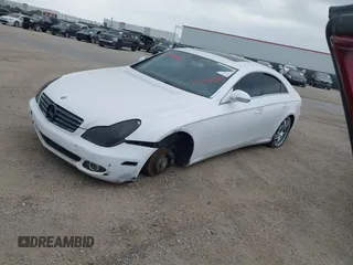 2006 Mercedes-Benz CLS-Class with VIN WDDDJ75X06A016821, listed as a IAAI auction lot 42046389 with 125,689 mi miles. Bid and sale history available at carsss.com. Image 2.