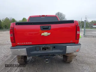 2011 Chevrolet Silverado 1500 LT with VIN 3GCPKSE36BG189128, listed as a IAAI auction lot 41919134 with 224,635 mi miles and . Bid and sale history available at DreamBid. Image 16.