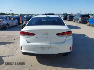 2018 Hyundai Sonata SEL with VIN 5NPE34AF1JH598725, listed as a IAAI auction lot 41988797 with 133,927 mi miles and . Bid and sale history available at carsss.com. Image 17.