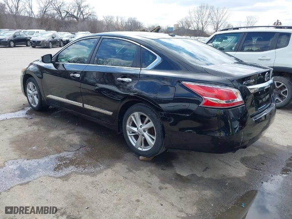 2015 Nissan Altima 2.5 S with VIN 1N4AL3AP6FC135800, listed as a IAAI auction lot 41750746 with 136,471 mi miles. Bid and sale history available at carsss.com. Image 3.