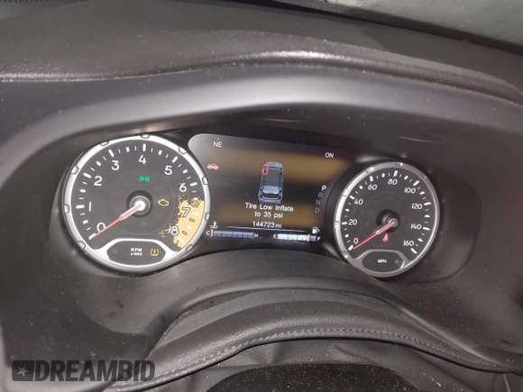 2017 Jeep Renegade Trailhawk z VIN ZACCJBCB4HPE86966, wystawiony jako IAAI lot #41502978 z przebiegiem 144 723 mil mil oraz . Historia ofert i sprzedaży dostępna na DreamBid. Obrazek 7.