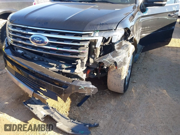 2021 Ford Expedition XLT with VIN 1FMJU1JT7MEA47795, listed as a IAAI auction lot 41339851 with 86,662 mi miles. Bid and sale history available at carsss.com. Image 6.