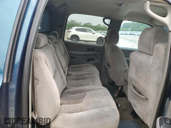 2005 Chevrolet Avalanche LS z VIN 3GNEC12Z55G273217, wystawiony jako Copart lot #60376605 z przebiegiem 265 479 mil mil oraz Czysty tytuł • Clean title. Historia ofert i sprzedaży dostępna na DreamBid. Obrazek 10.