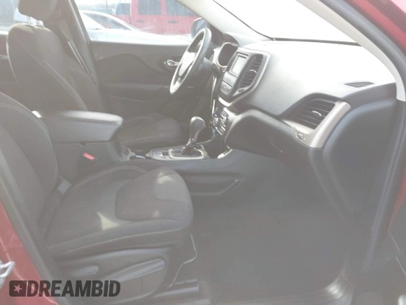 2015 Jeep Cherokee Latitude with VIN 1C4PJLCB8FW612284, listed as a IAAI auction lot 41578838 with 101,458 mi miles and . Bid and sale history available at DreamBid. Image 5.