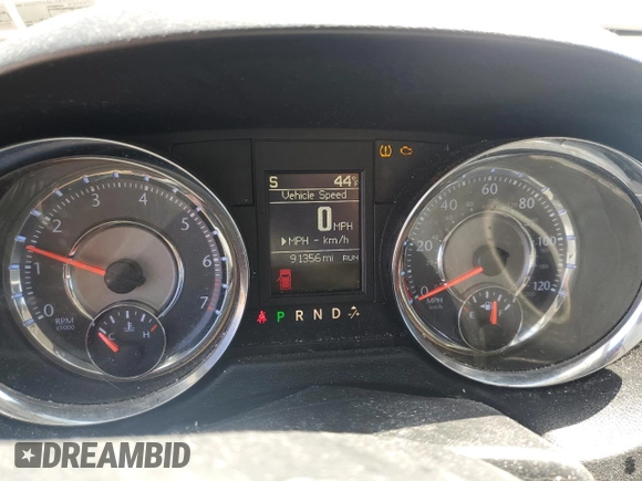 2014 Chrysler Town & Country Touring with VIN 2C4RC1BG9ER255998, listed as a Copart auction lot 51385125 with 91,356 mi miles and Clean Title. Bid and sale history available at DreamBid. Image 9.