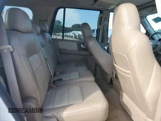 2005 Ford Expedition Eddie Bauer z VIN 1FMFU18595LA70036, wystawiony jako Copart lot #61756055 z przebiegiem 236 161 mil mil oraz Czysty tytuł • Clean title. Historia ofert i sprzedaży dostępna na DreamBid. Obrazek 11.