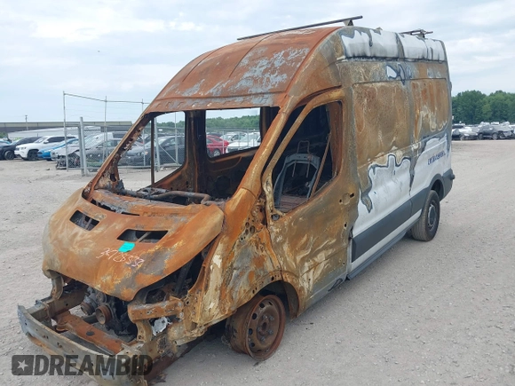 2018 Ford Transit with VIN 1FTYR2XG6JKB40728, listed as a IAAI auction lot 39792647 with Not provided miles and . Bid and sale history available at DreamBid. Image 6.