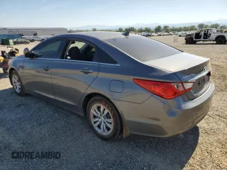2013 Hyundai Sonata GLS z VIN 5NPEB4AC4DH585156, wystawiony jako Copart lot #58865225 z przebiegiem 142 382 mil mil oraz Szkoda całkowita • Salvage title. Historia ofert i sprzedaży dostępna na DreamBid. Obrazek 2.