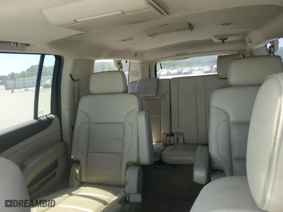 2016 GMC Yukon XL Denali with VIN 1GKS1HKJ2GR324622, listed as a Copart auction lot 50015915 with 203,108 mi miles and Clean Title. Bid and sale history available at carsss.com. Image 10.