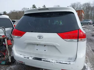 2012 Toyota Sienna XLE with VIN 5TDDK3DC3CS046182, listed as a IAAI auction lot 41387074 with 161,348 mi miles. Bid and sale history available at carsss.com. Image 17.