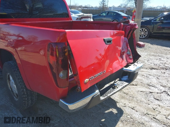 2005 Chevrolet Colorado 1SF LS Z71 with VIN 1GCDT136058133302, listed as a IAAI auction lot 41692590 with 167,071 mi miles. Bid and sale history available at carsss.com. Image 13.
