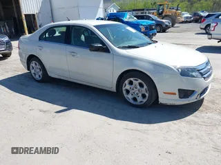 2011 Ford Fusion SE with VIN 3FAHP0HA5BR265484, listed as a IAAI auction lot 42095227 with 81,664 mi miles. Bid and sale history available at carsss.com. Image 1.