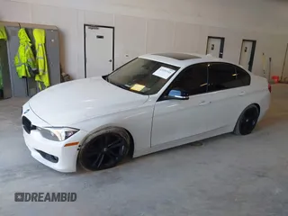 2014 BMW 3 Series 328i xDrive с VIN WBA3B5G56ENS08767, выставлен на аукционе IAAI как лот 42055343 с пробегом 90 487 миль миль и . История ставок и продаж доступна на DreamBid. Изображение 16.