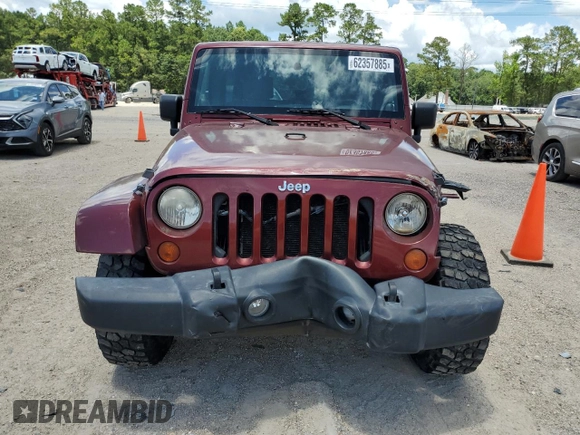 2007 Jeep Wrangler Unlimited Sahara with VIN 1J4GA591X7L118192, listed as a Copart auction lot 62357885 with 261,019 mi miles and Clean title. Bid and sale history available at DreamBid. Image 5.