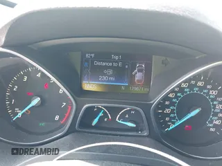 2013 Ford Escape SE with VIN 1FMCU0GX6DUB29519, listed as a IAAI auction lot 42281464 with 129,671 mi miles and . Bid and sale history available at DreamBid. Image 7.