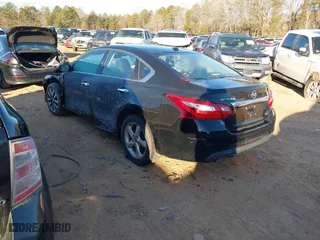 2017 Nissan Altima 2.5 SV with VIN 1N4AL3AP9HC238325, listed as a IAAI auction lot 41354910 with 187,009 mi miles. Bid and sale history available at carsss.com. Image 3.